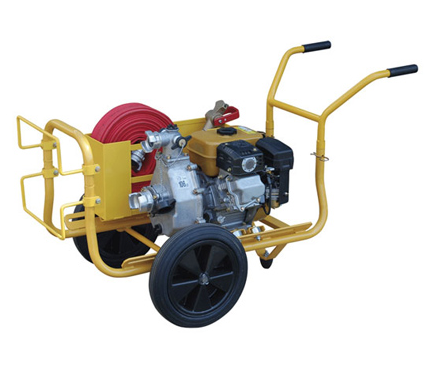 Le groupe motopompe incendie est utilisé par les services intervenant sur les incendies et départ de feu.